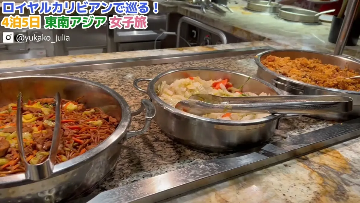 ビュッフェの焼きそば・野菜炒め・チャーハン